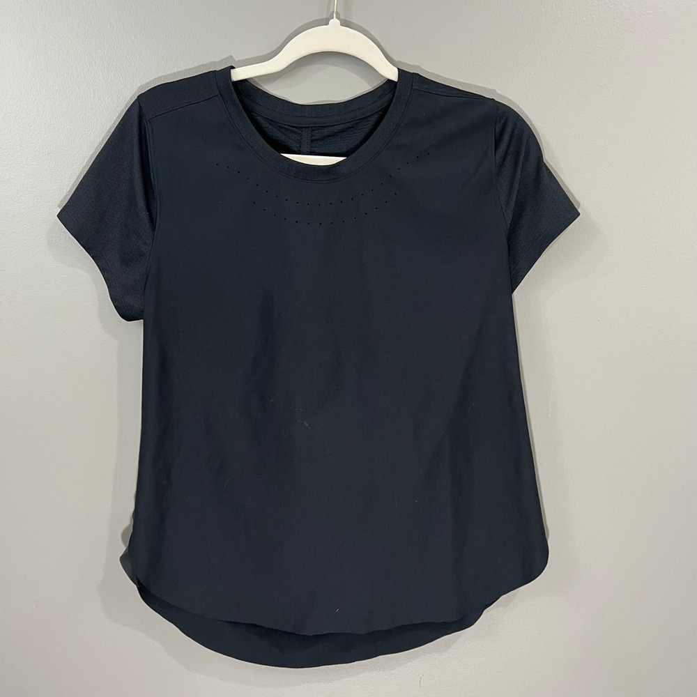 Under Armour Activewear Top Womens M Black Great Mesh Ruched Open Back Shirt